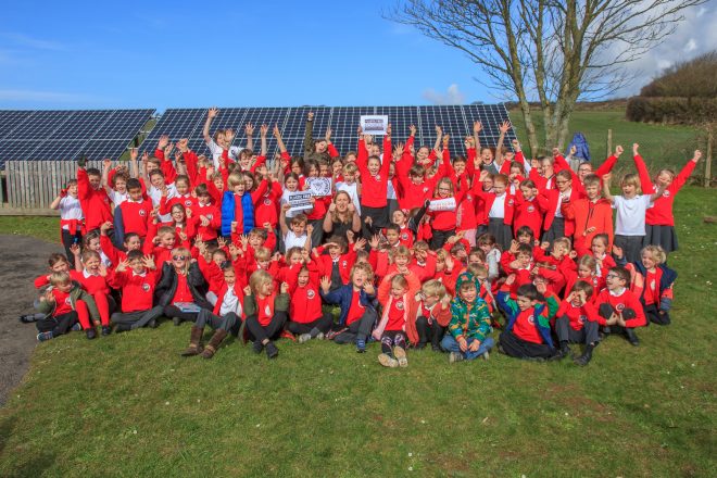 Georgeham Primary School Image of Georgeham primary school children