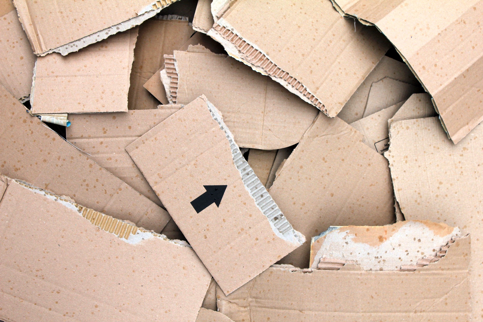 corrugated-cardboard-g5062f5822_1920 Pile of cardboard
